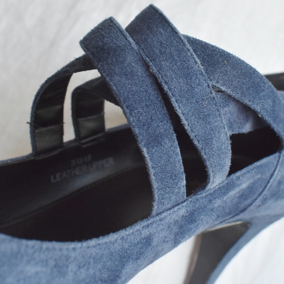 J Crew navy suede heels - Picture 8 of 9